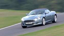 Aston Martin DB9 yorumları, Aston Martin DB9 kullananlar